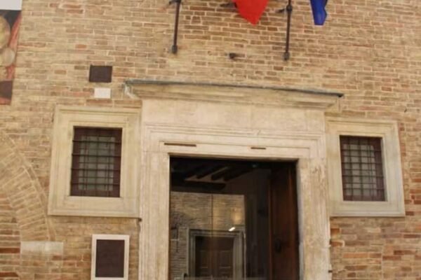 italia atemporal urbino casa di raffaello credits viaje com zélia© (1)